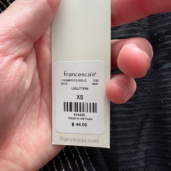 NWT Francesca’s Long Sleeve Wrap V-Neck Top glitter Embellished Size XS - Picture 4 of 10